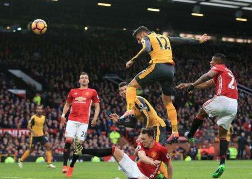  曼联主场艰难战平狼队，卡塞米罗关键头球救主